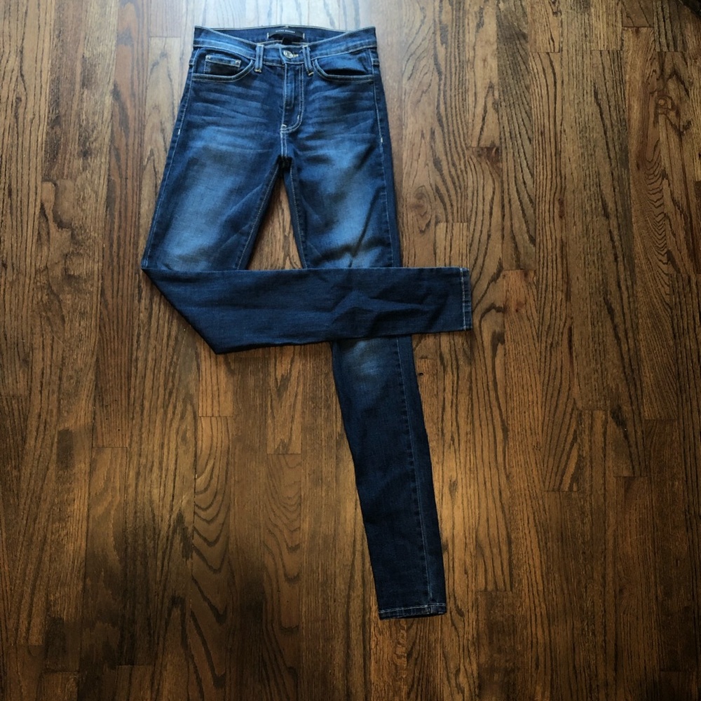 Flying money jeans